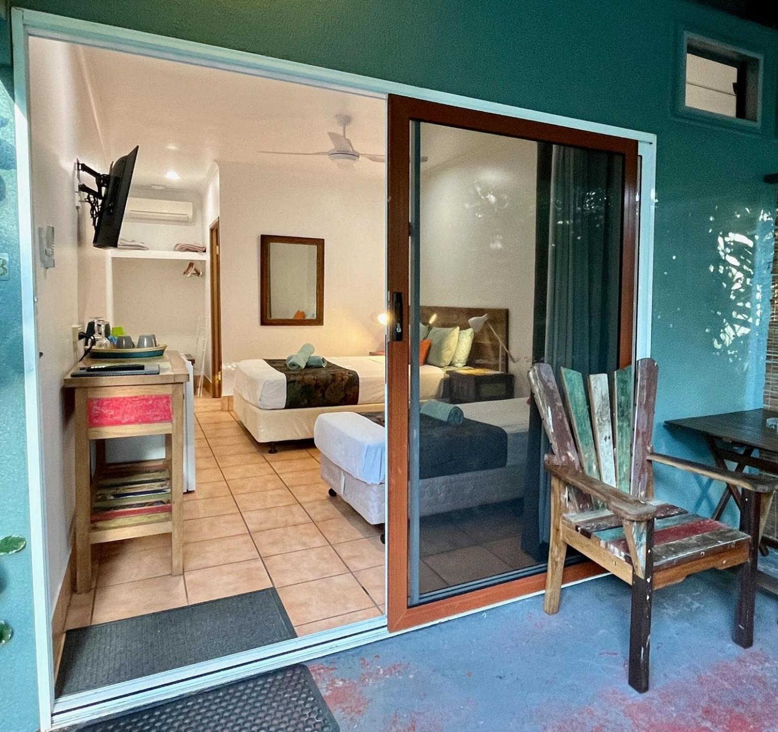 Rainforest Motel Mission Beach Extérieur photo