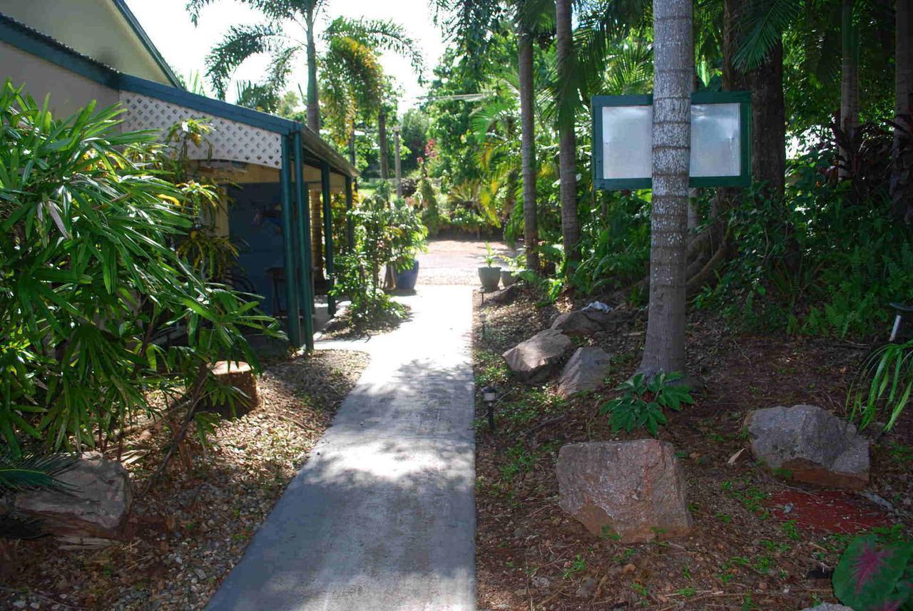 Rainforest Motel Mission Beach Extérieur photo