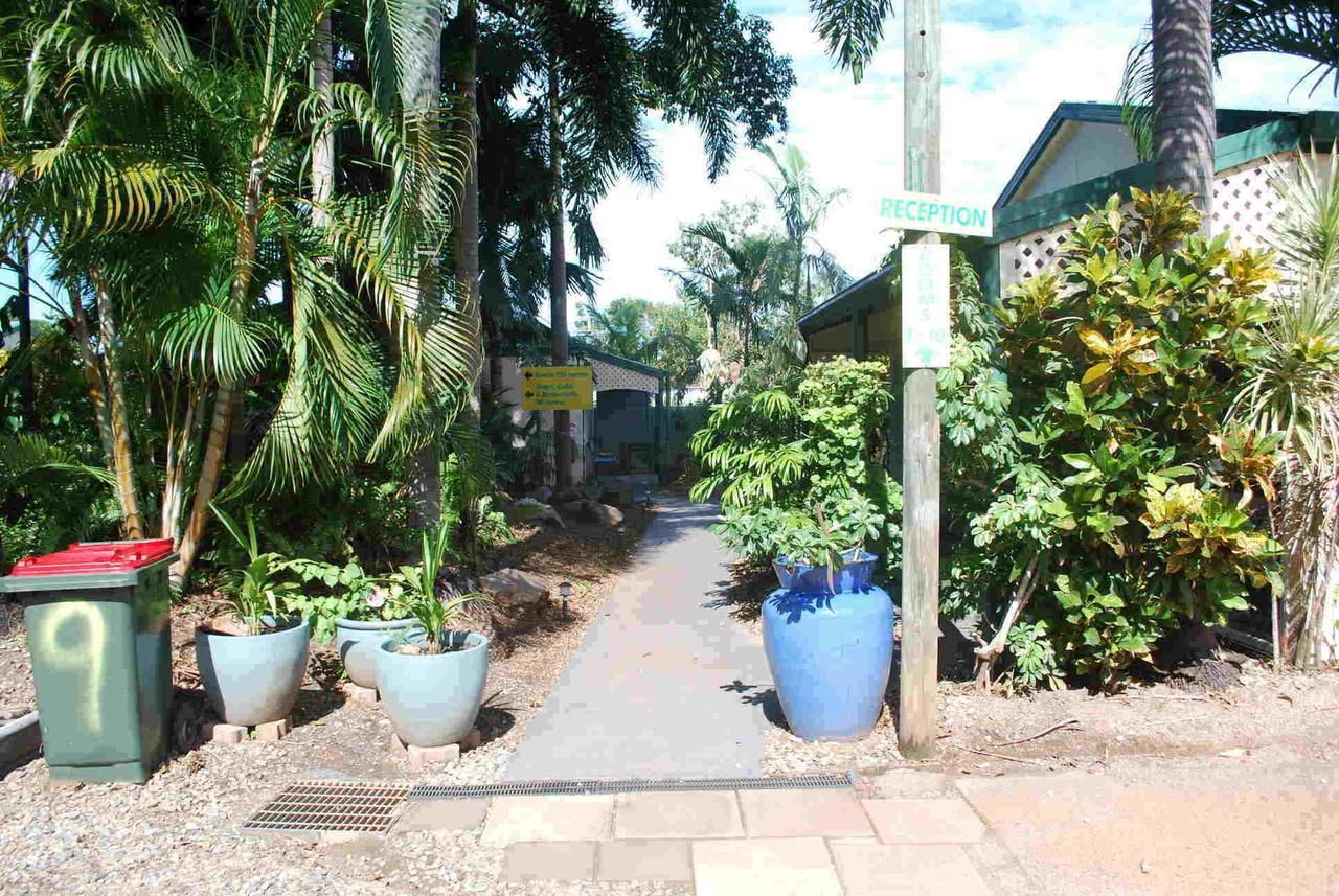 Rainforest Motel Mission Beach Extérieur photo