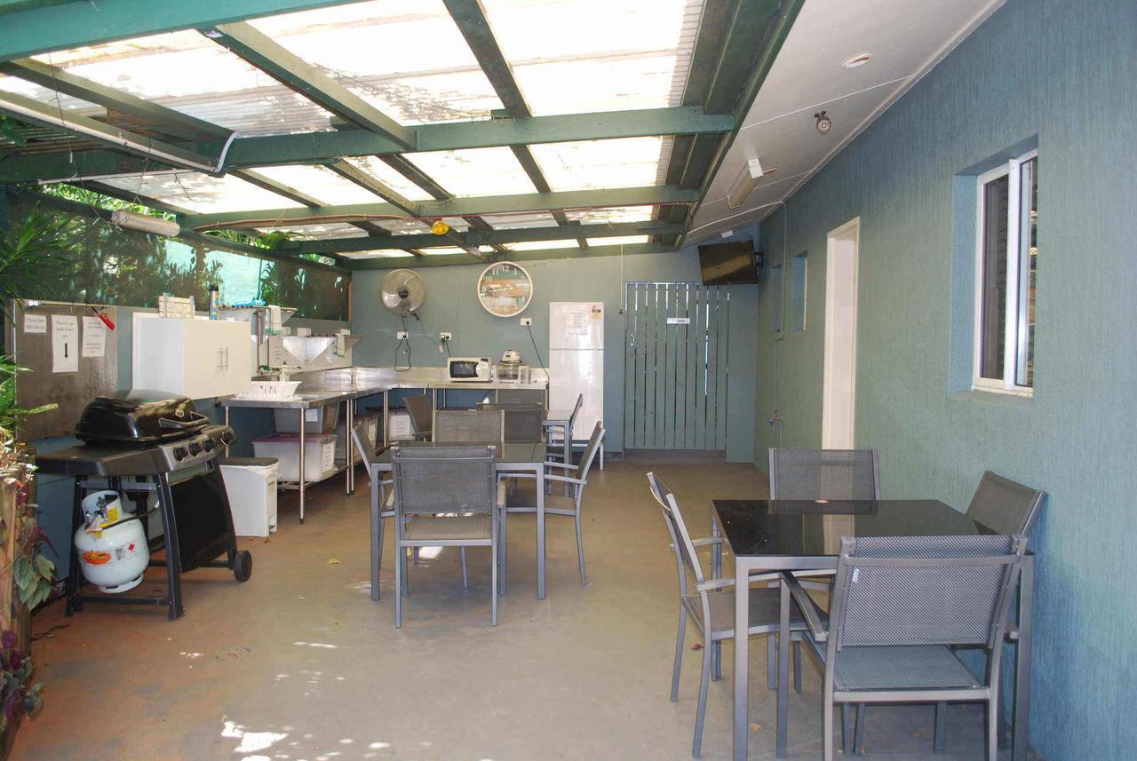 Rainforest Motel Mission Beach Extérieur photo